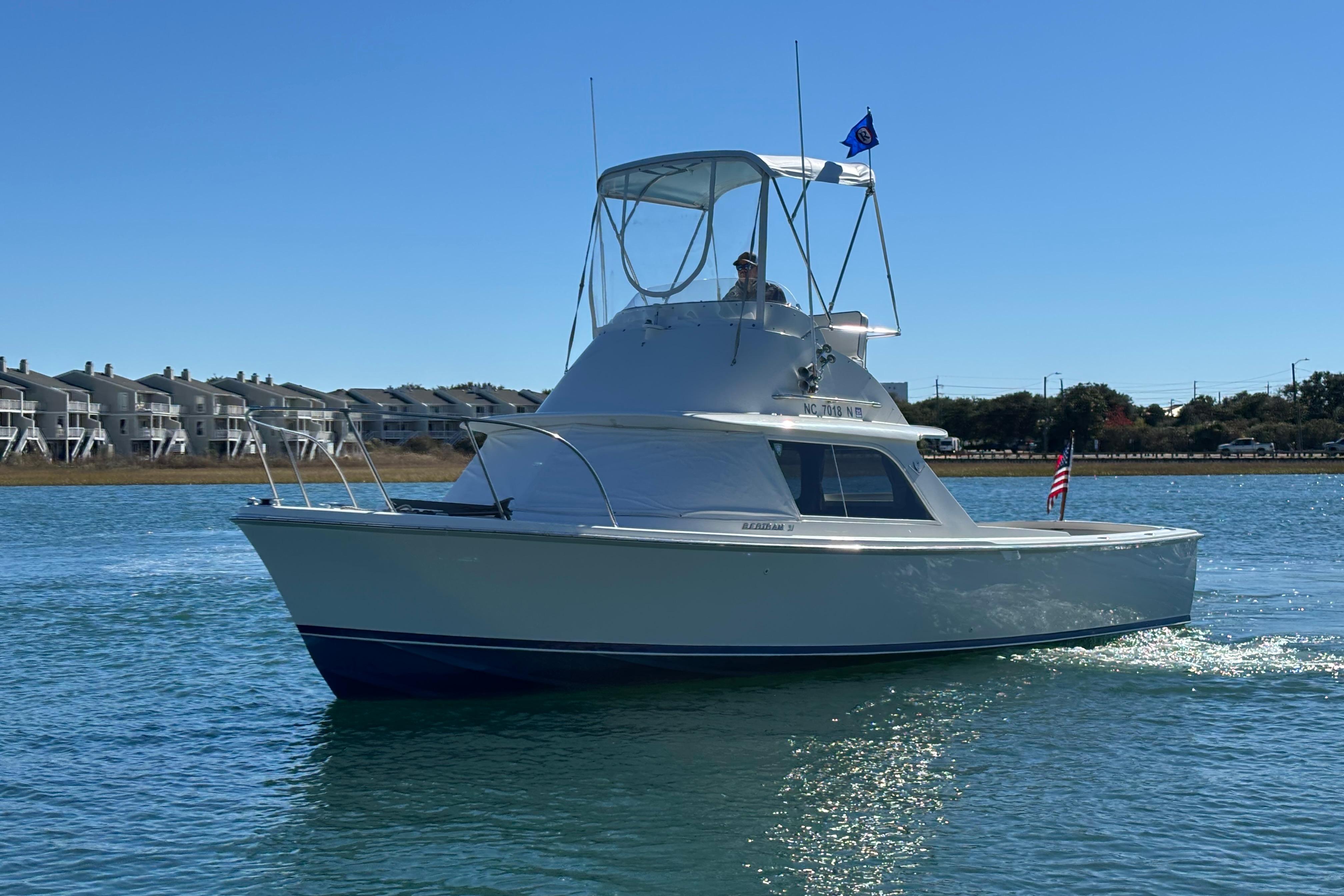 1970 Bertram 31 Flybridge Cruiser