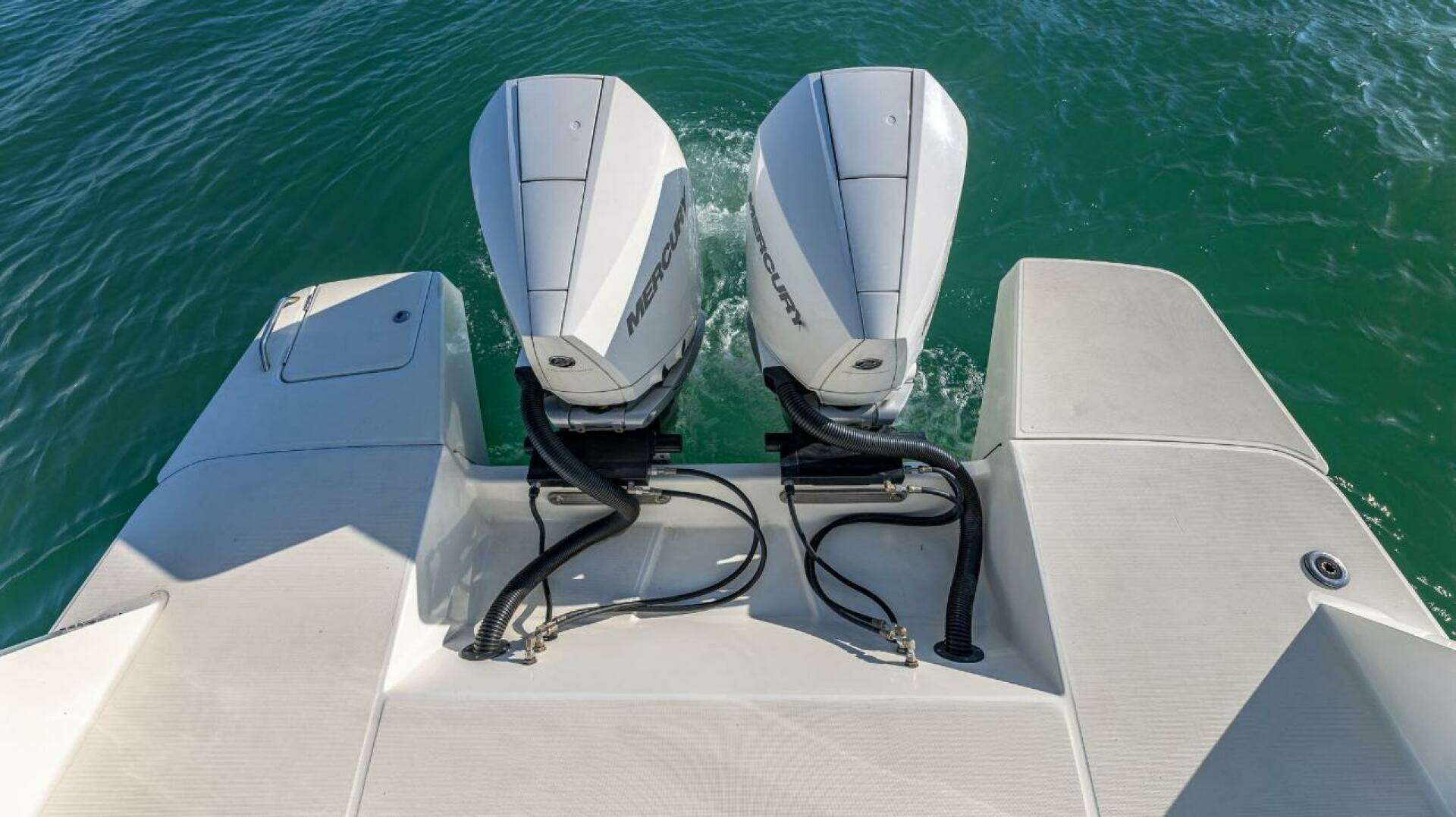 2021 Beneteau Gran Turismo 32 - Image 14