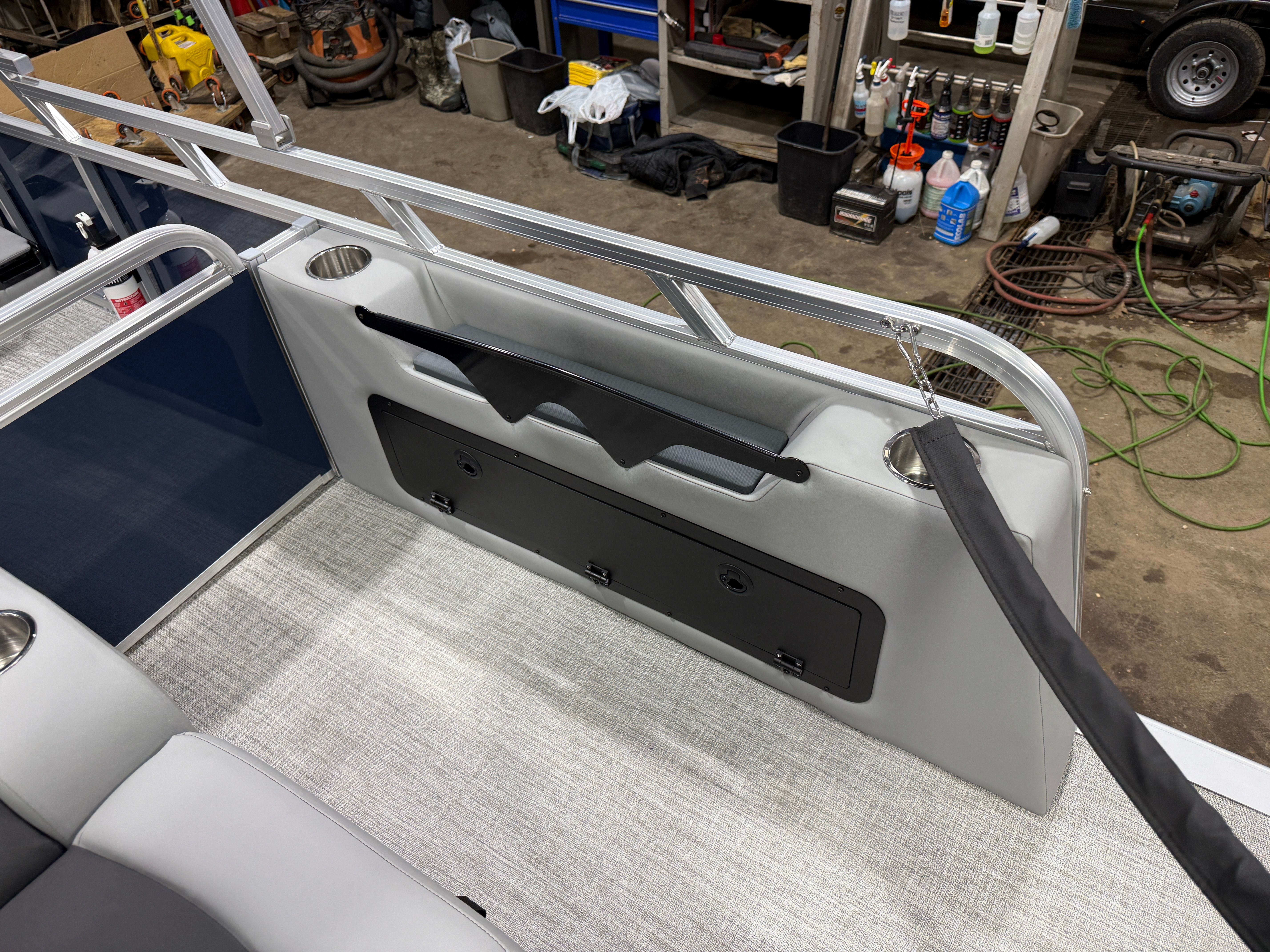 2025 Tahoe Sport VRB 2385 Swingback & 4-Stroke $33995 - 24