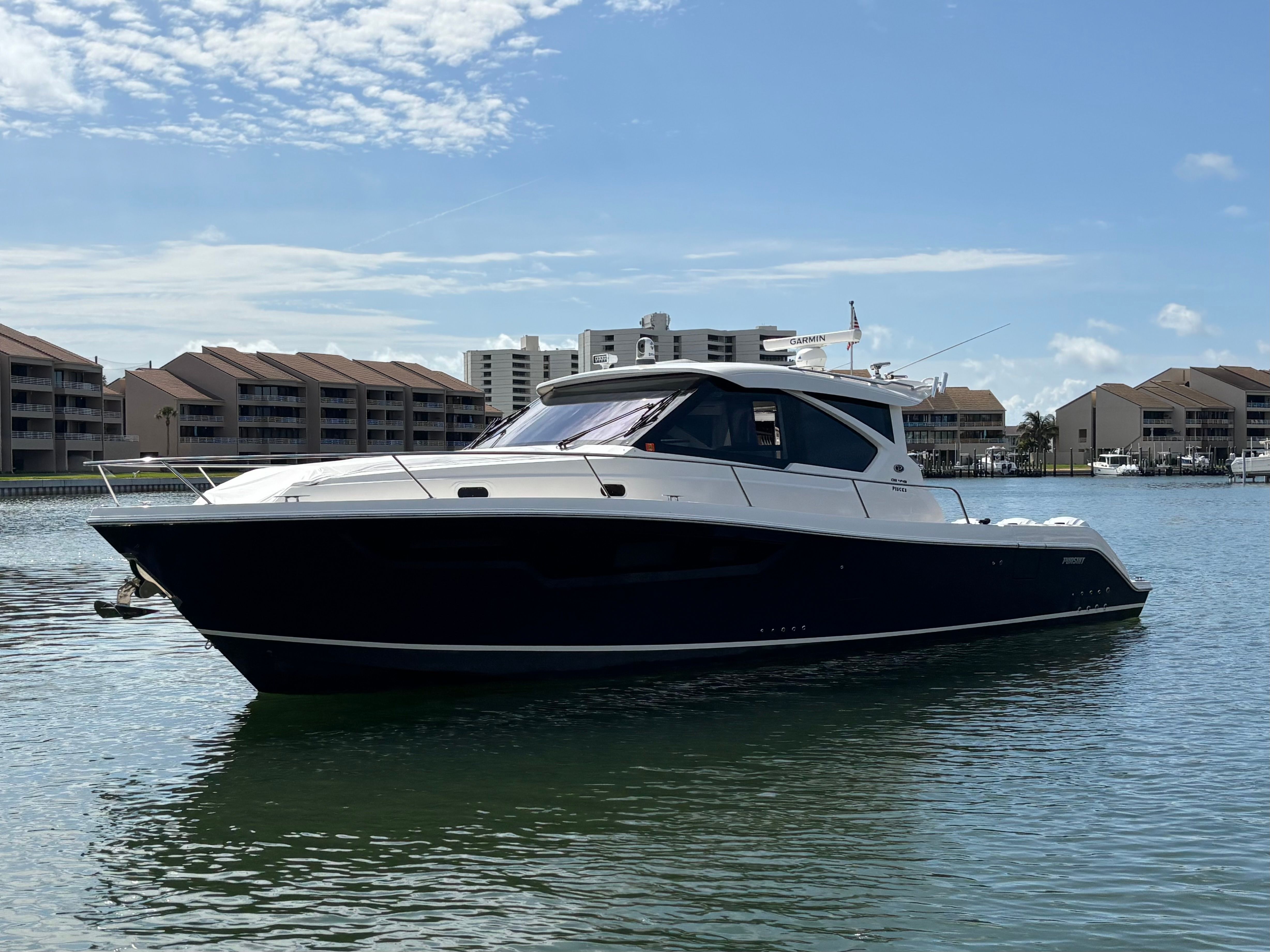 2023 Pursuit OS 445 Offshore