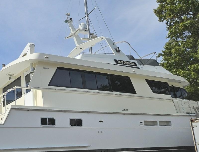 1991 Hatteras 70 Cockpit Motor Yacht