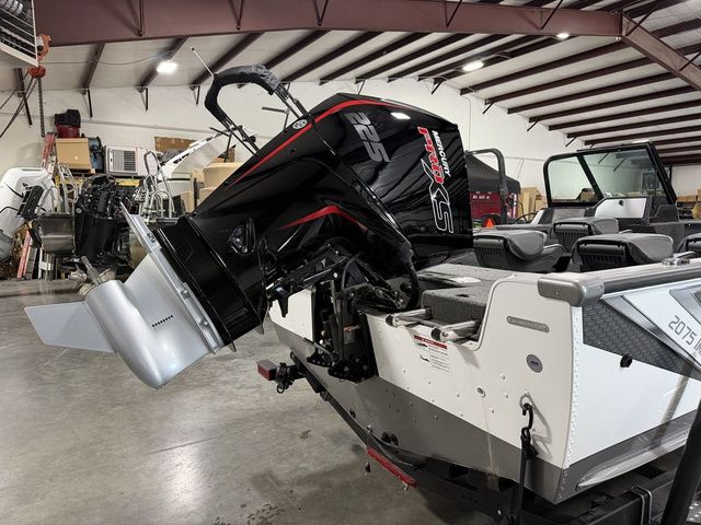2026 Lund 2075 Impact XS Sport - 6