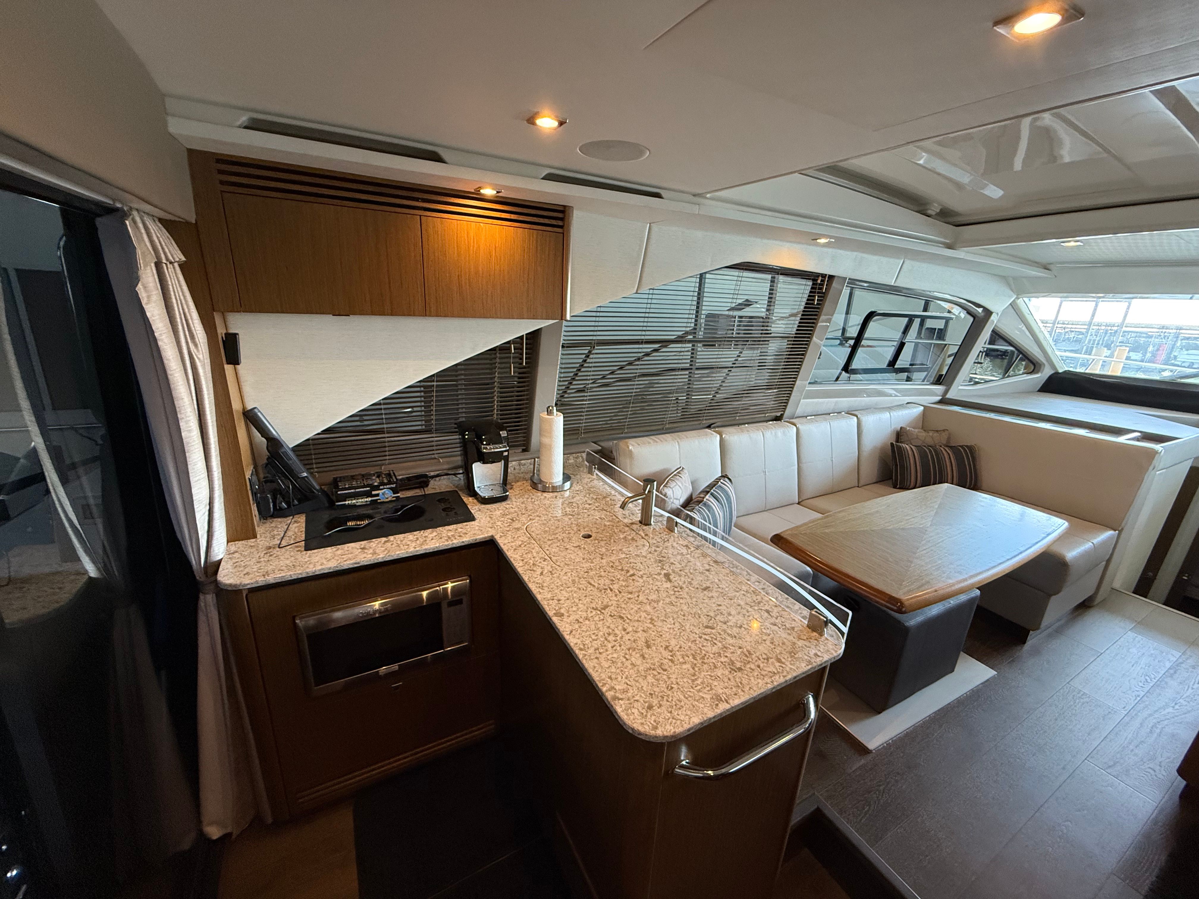2017 Sea Ray Sundancer 460 - 7