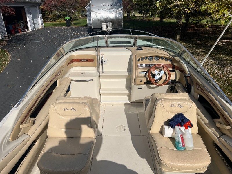 1999 Sea Ray 230 Overnighter - 55