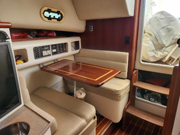 2003 Pursuit 3070 Offshore - 57