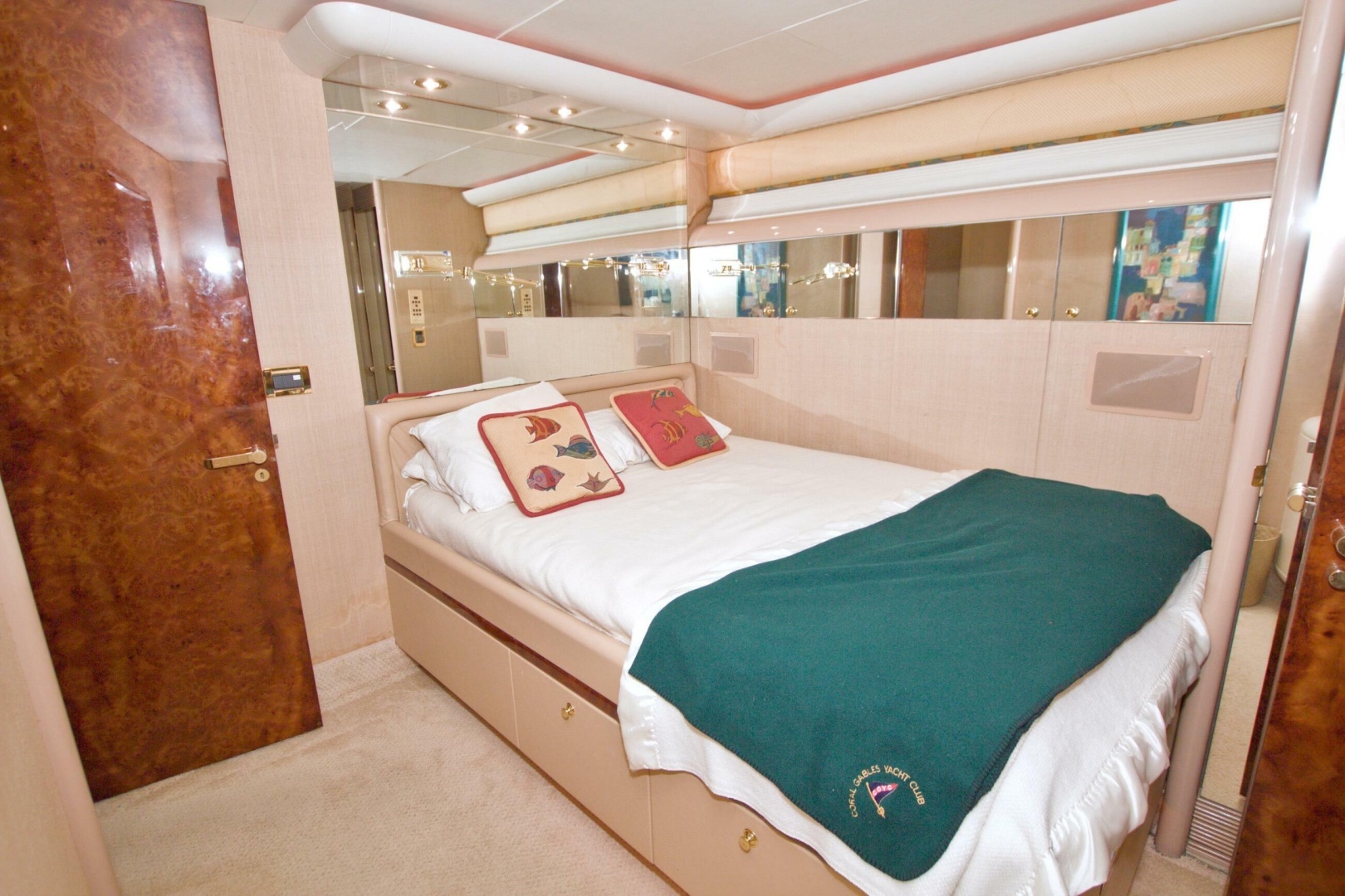 1998 Lazzara Yachts 76 Skylounge Grand Salon - Image 34