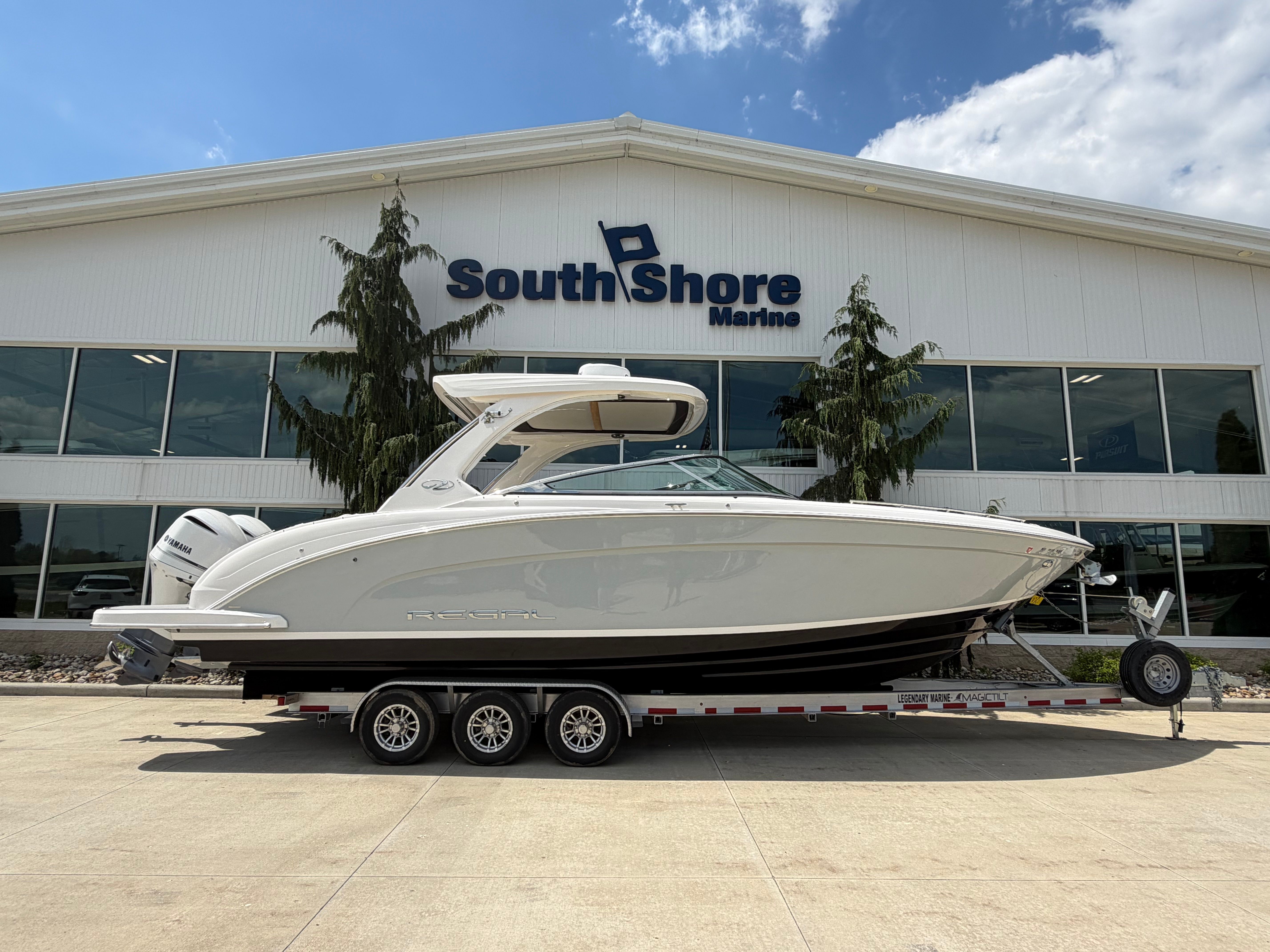 2021 Regal 33 OBX