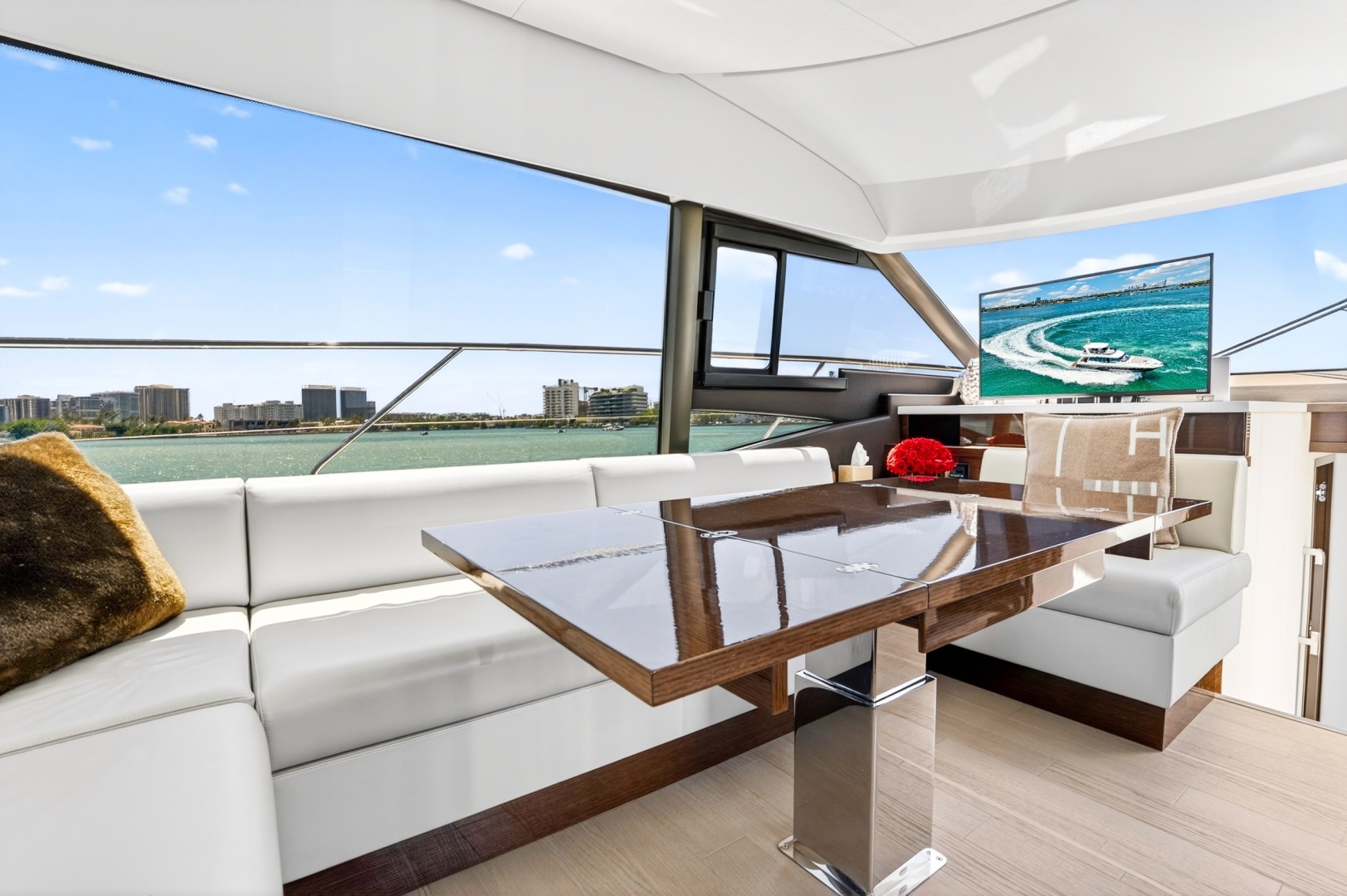 2023 Prestige 590 - Image 69