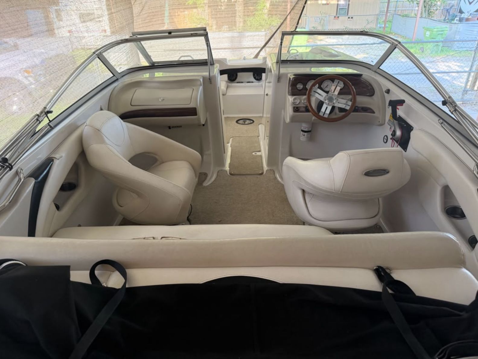 2011 Glastron DX 215 Deckboat - 3