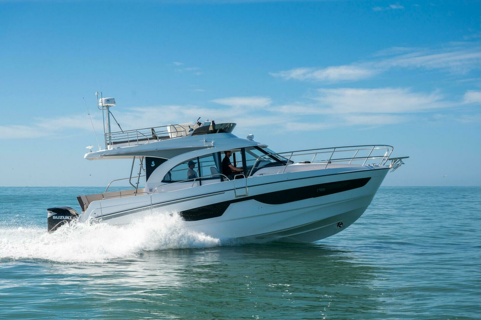 2025 Beneteau Antares 11 Fly - Image 3