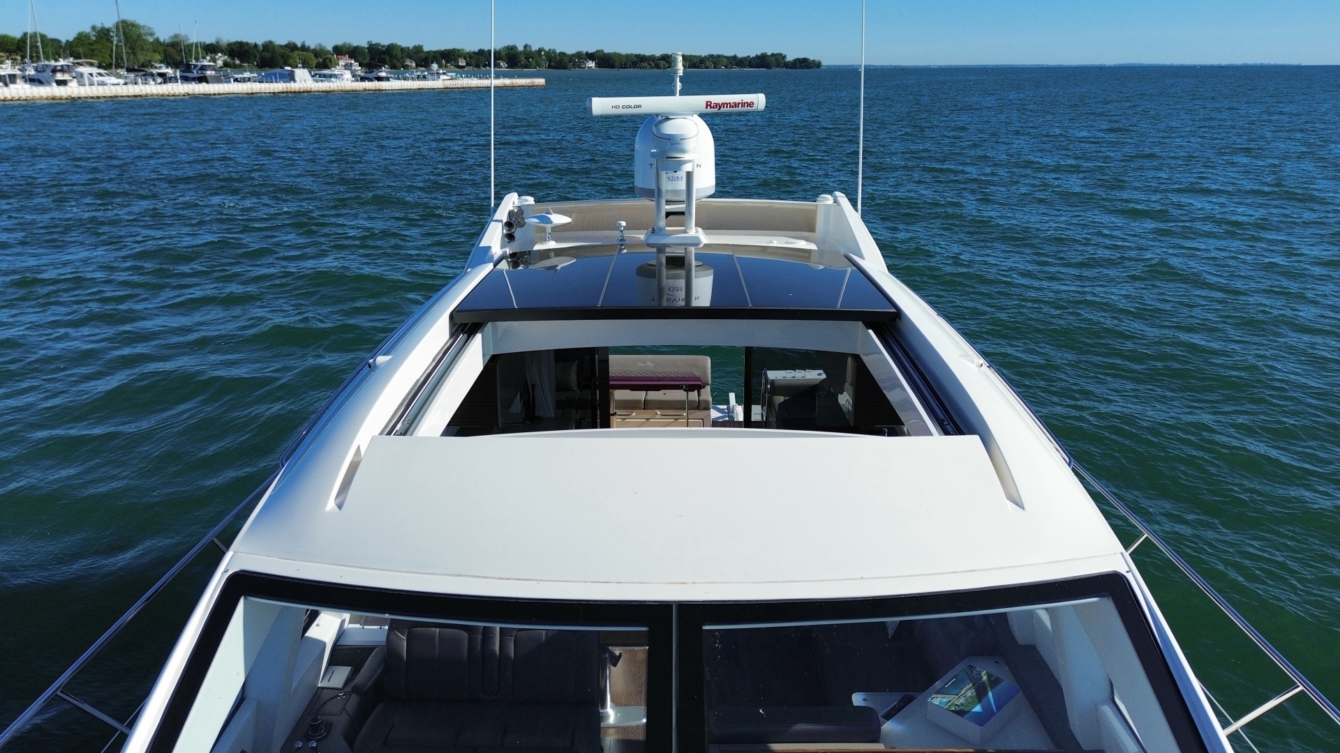 2019 Sea Ray 520 Sundancer - Image 9