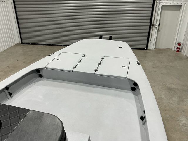 2026 Freedom Boats 24’ Defender - 20