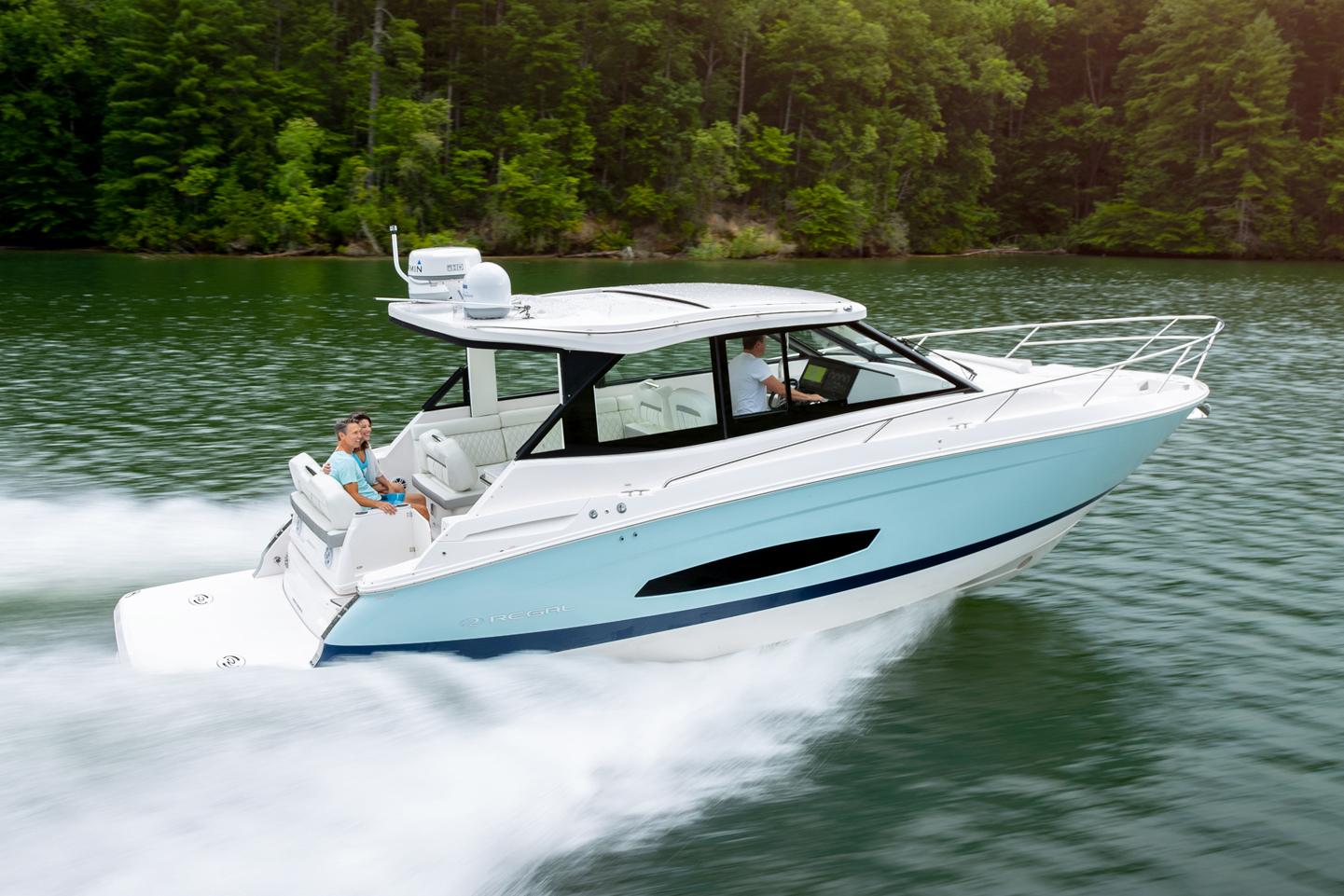 2026 Regal 36 Grande Coupe