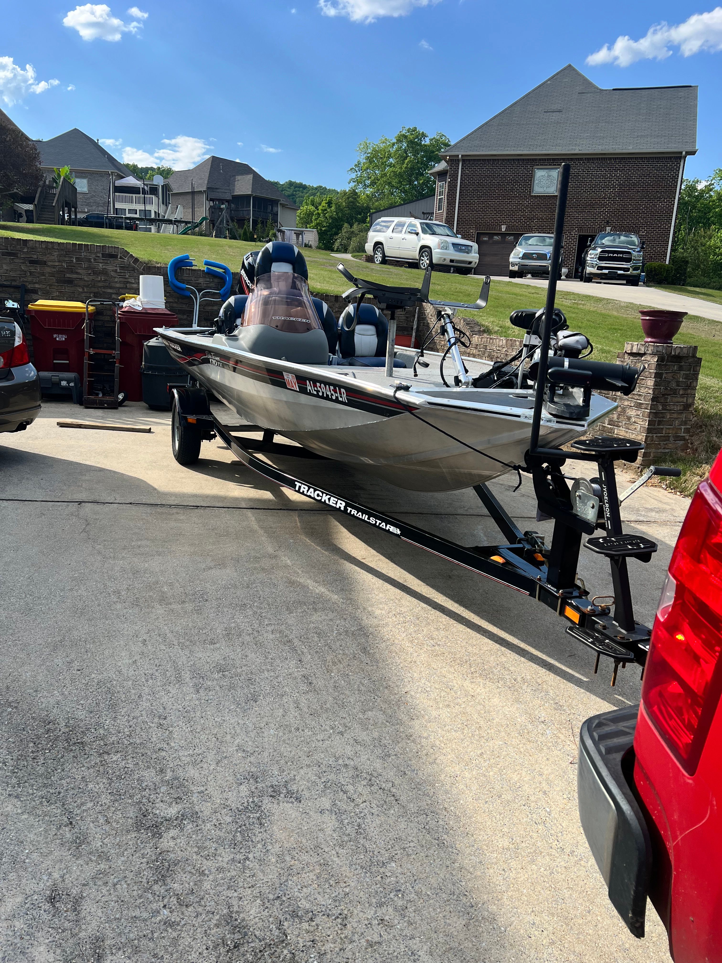 2007 Bass Tracker Pro 170