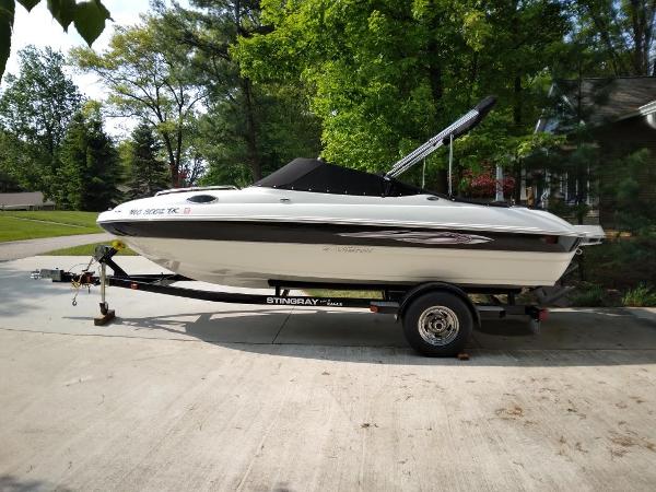 2011 Stingray 208CR - 2