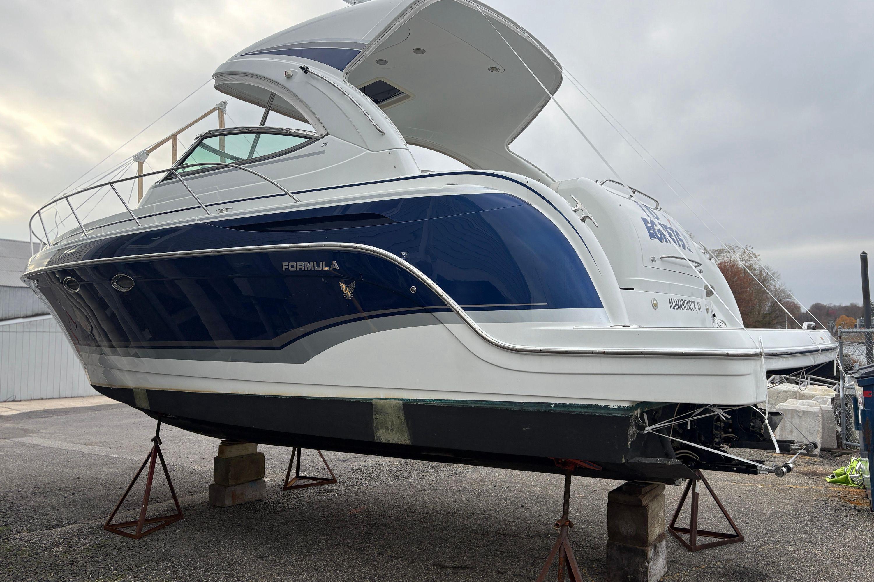 2011 Formula 34 Performance Cruiser