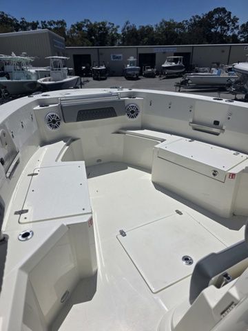 2026 Cobia 285 Open Center Console - 38