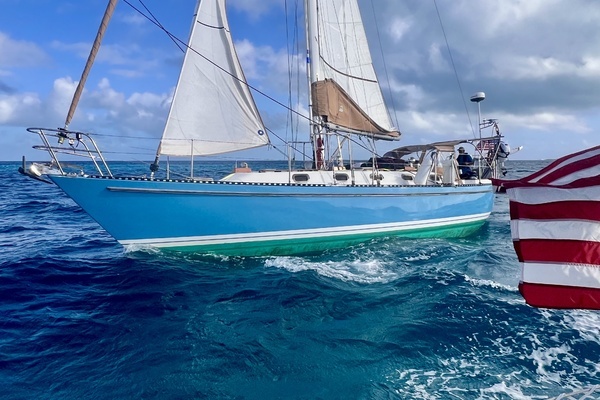 1985 Tayana Vancouver 42