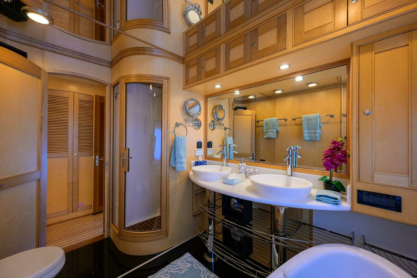 2011 Marlow 97 Explorer - Image 20