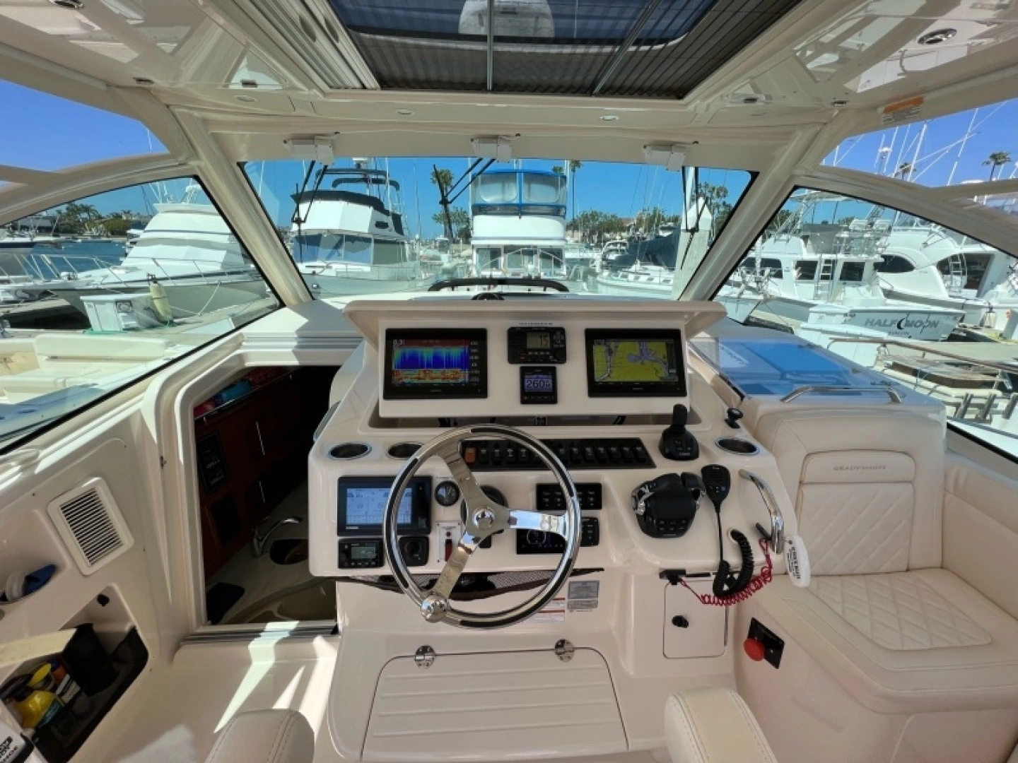 2019 Grady-White 37 Express - Image 2