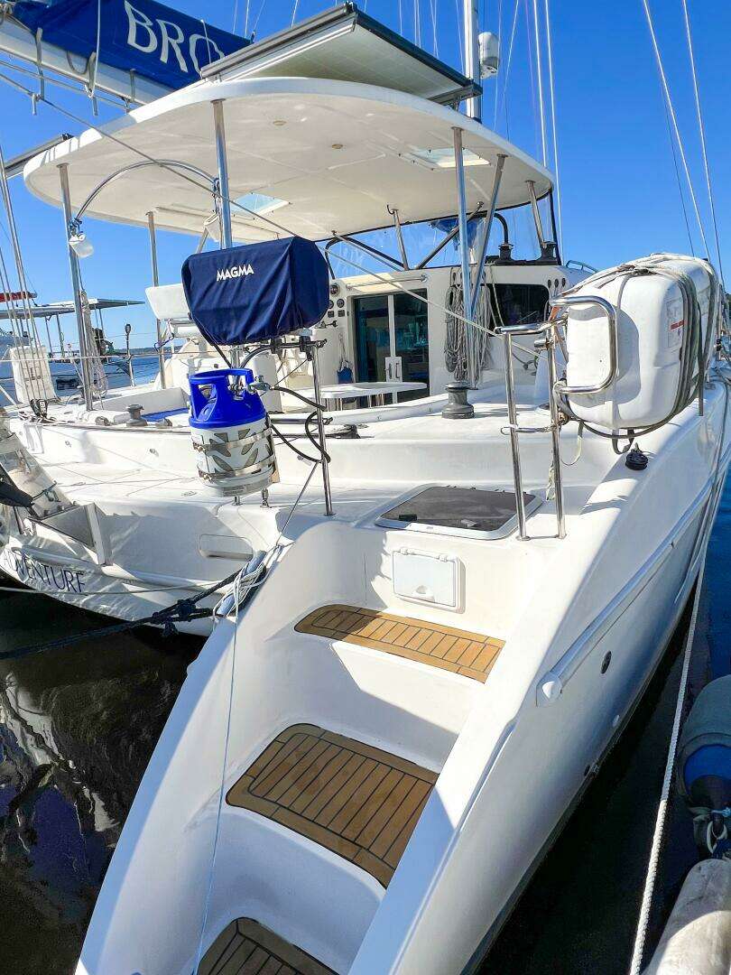 2010 Broadblue 435 - Image 20