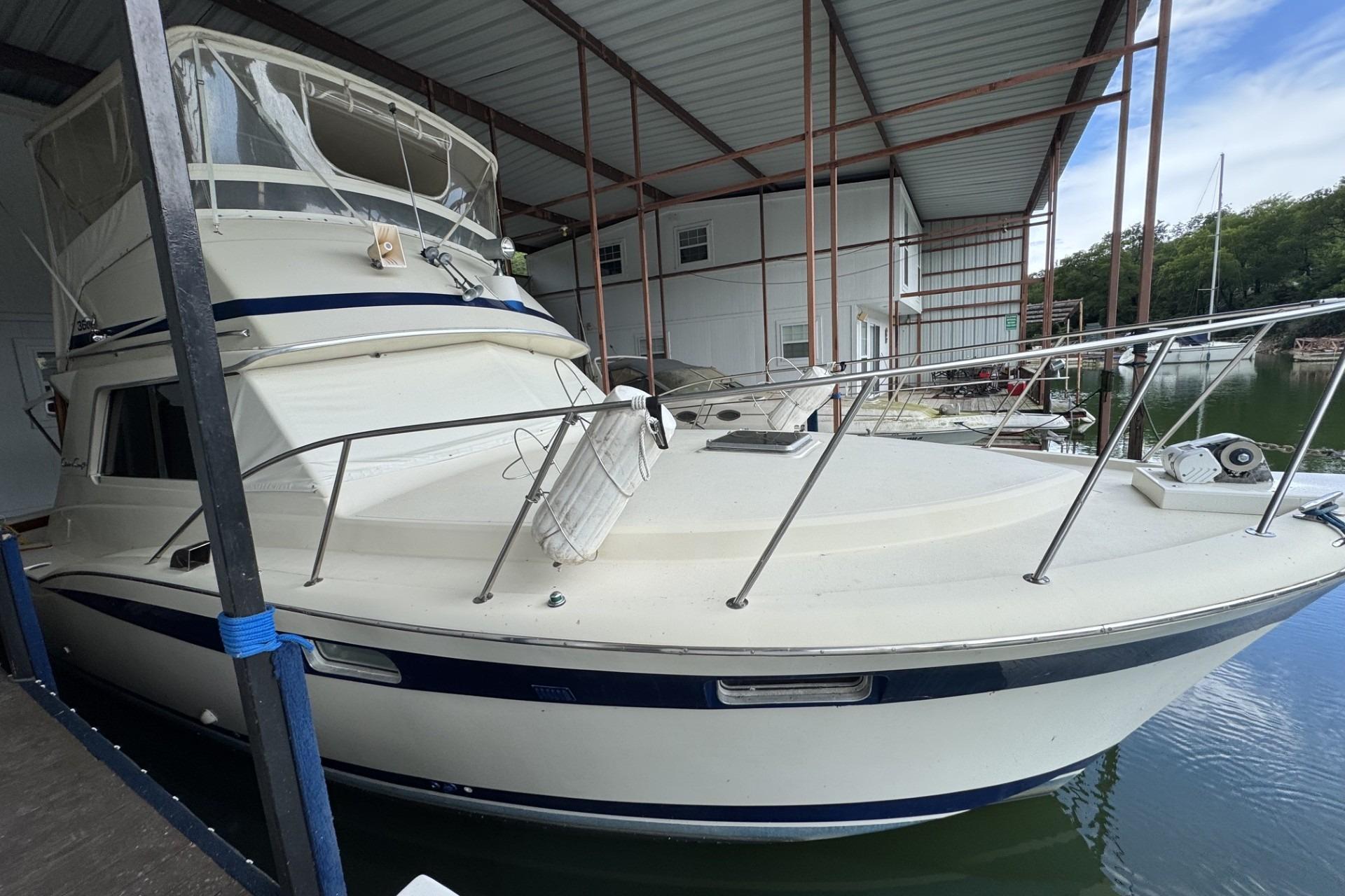 1980 Chris-Craft 360 Commander