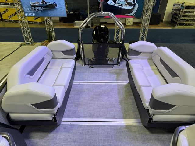 2026 Flamingo Rove 24' - 28