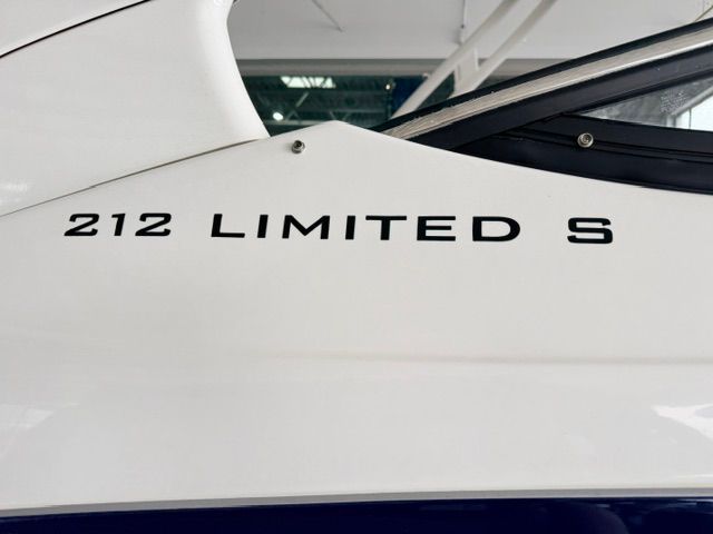 2019 Yamaha Boats 212 Limited S - 7