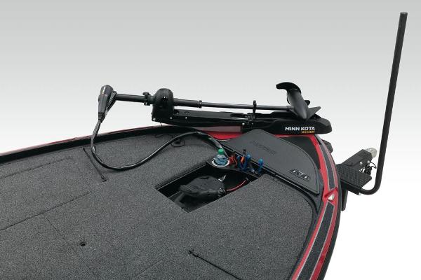 Nitro Z20 2022 boat deck with Minn Kota trolling motor.