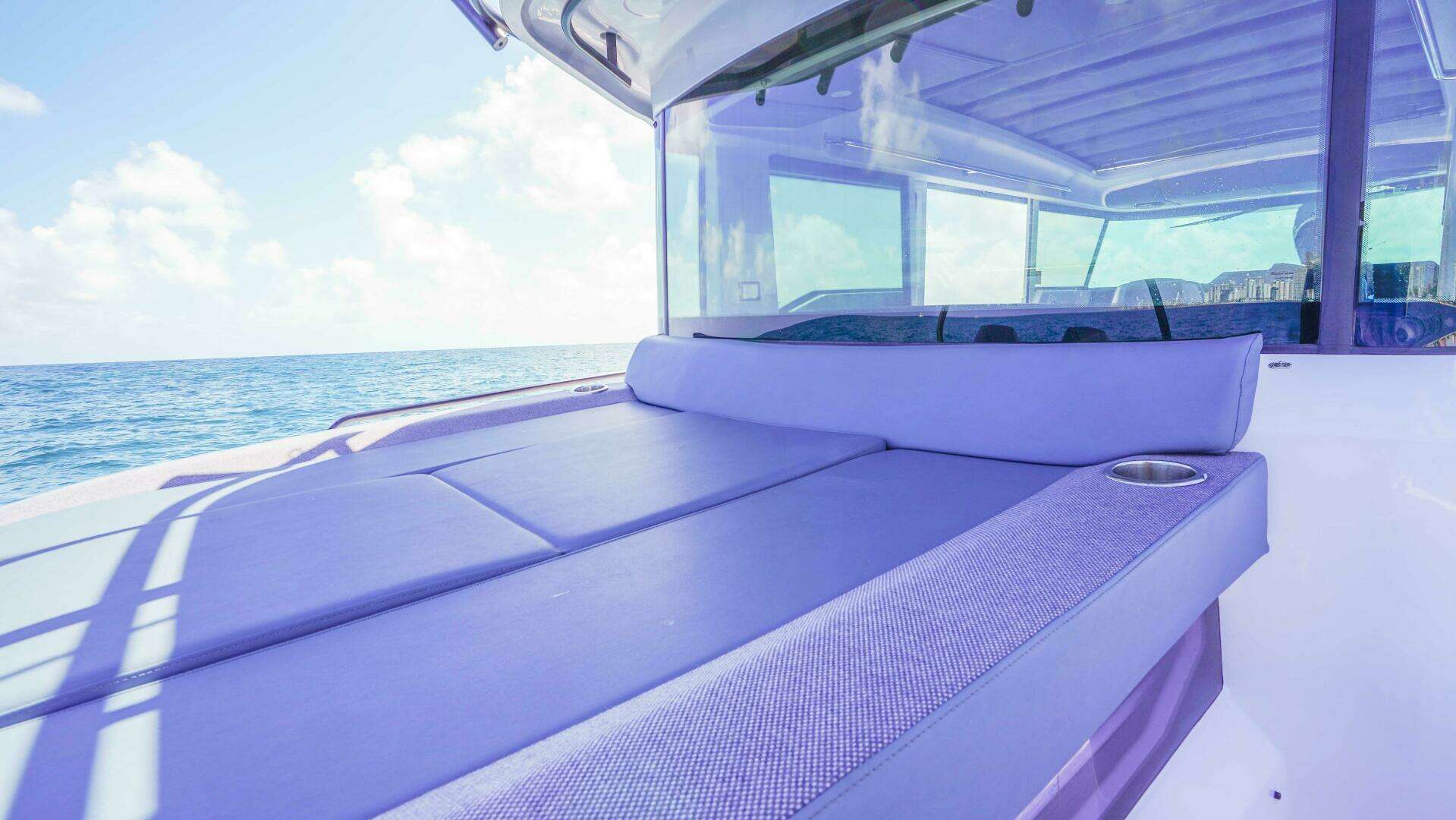 2024 Axopar 37 XC Cross Cabin - Image 14