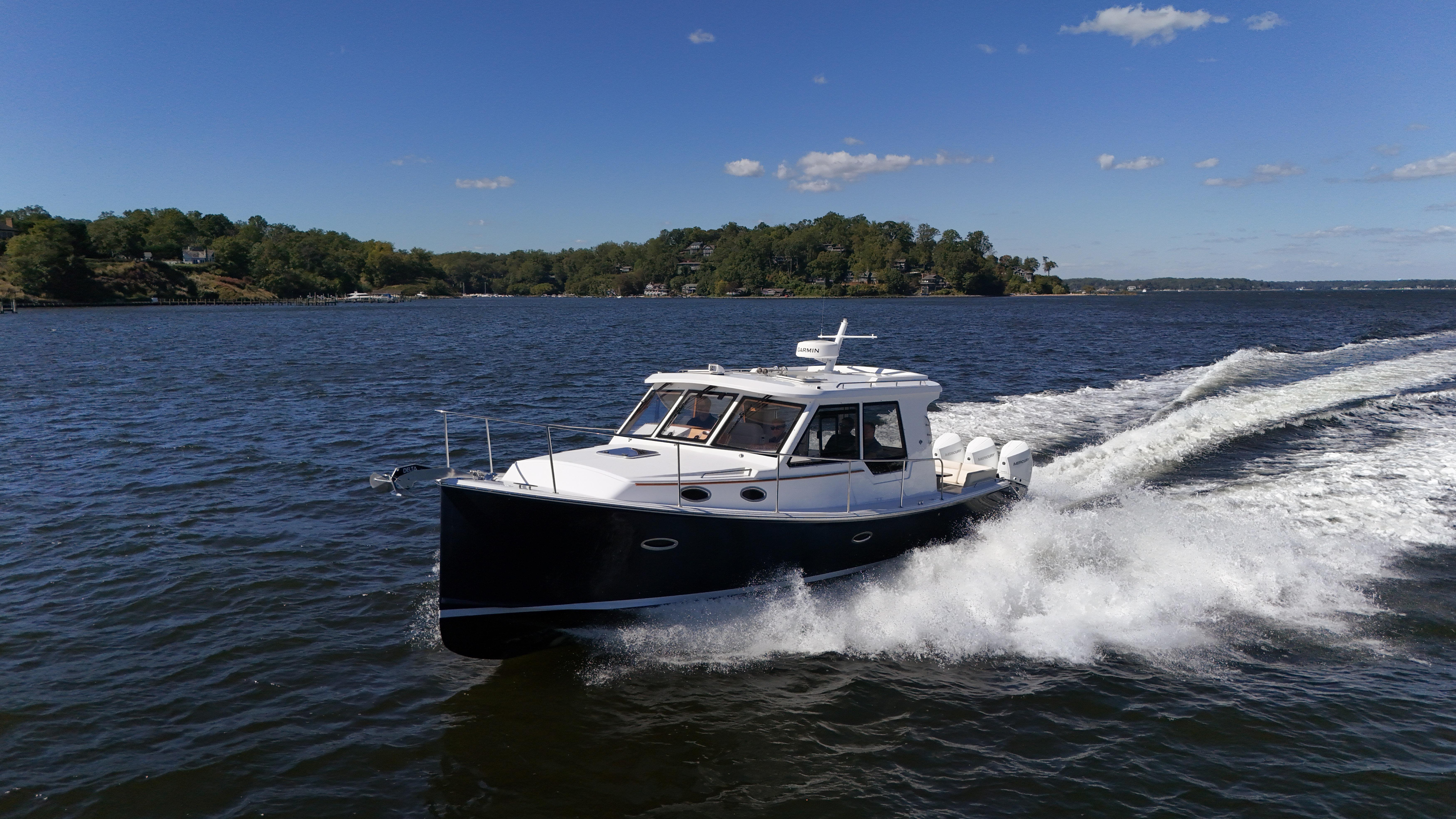 2026 True North 39 Outboard Express