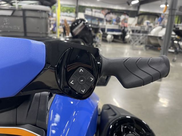 2026 Sea-Doo Wake 170 BRP Premium Audio, iDF, iBR - 19