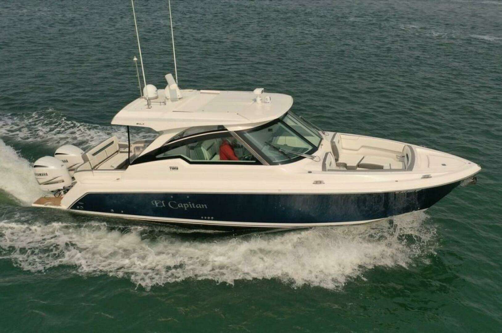 2019 Tiara Yachts 34LX - Image 6