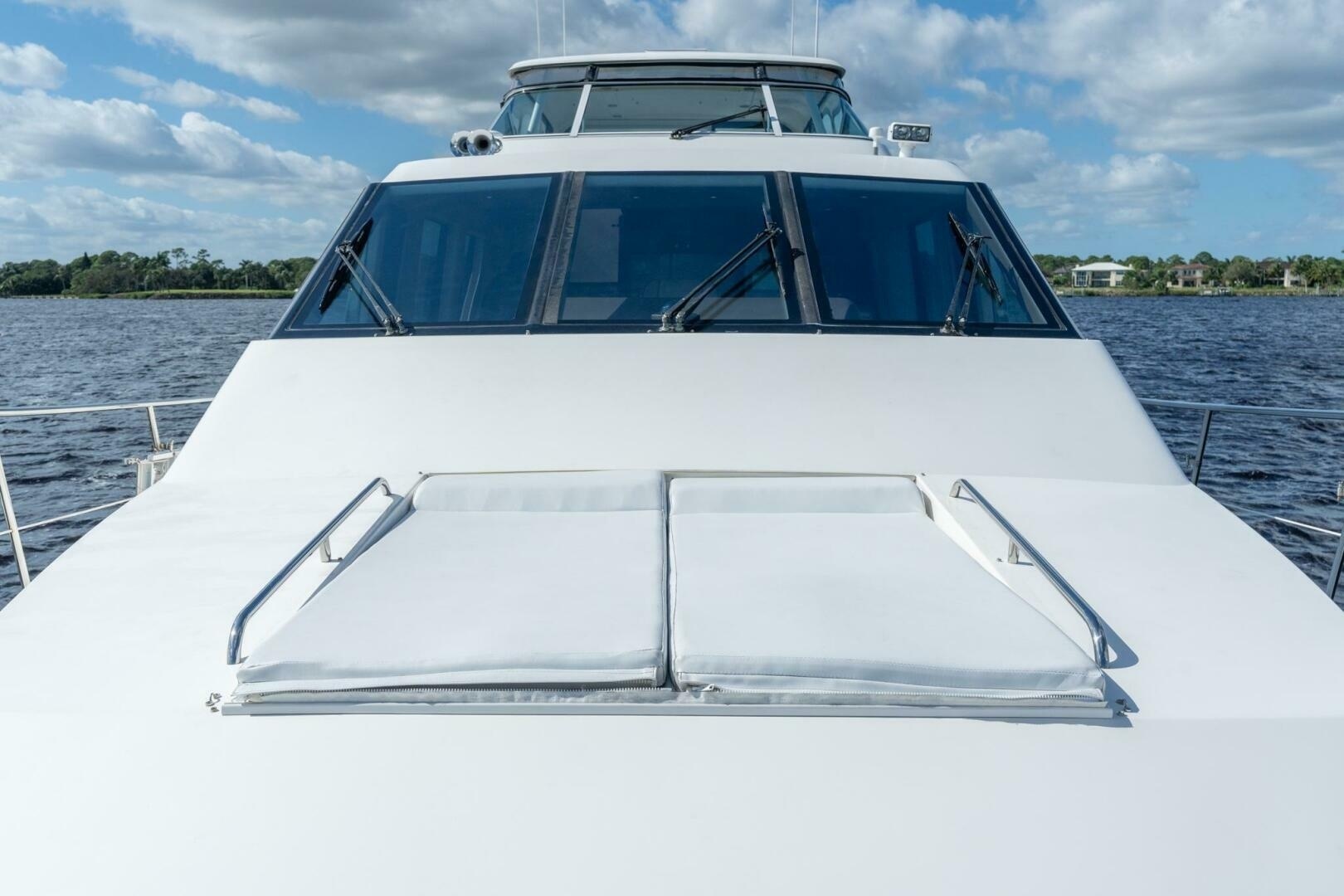 2009 Pacific Mariner 65 Motor Yacht - Image 21