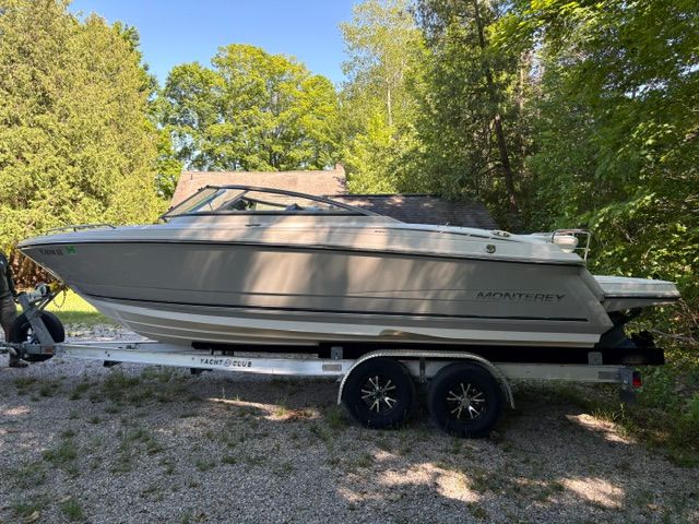 2009 Monterey 234FS