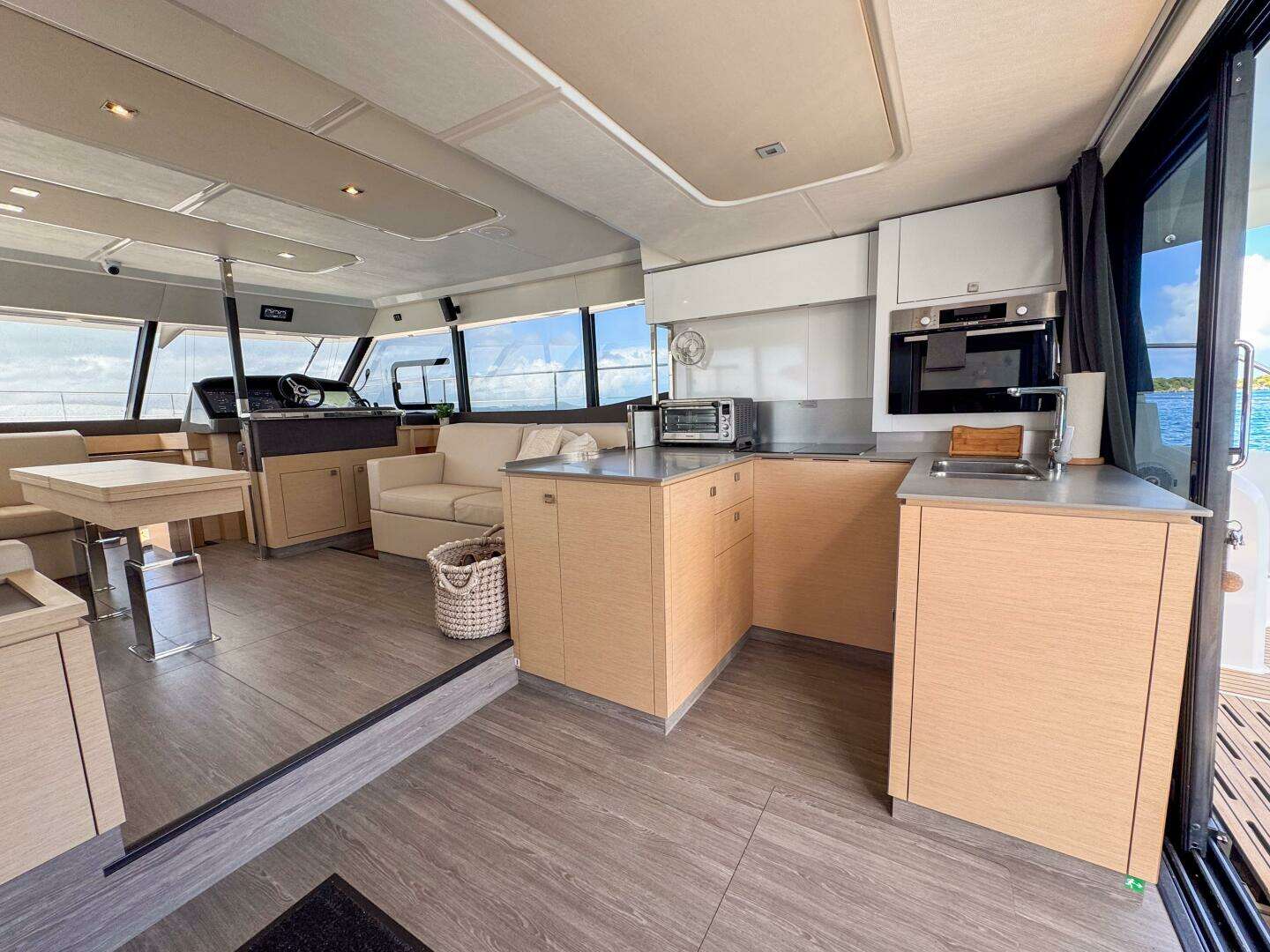 2021 Fountaine Pajot MY44 - Image 51