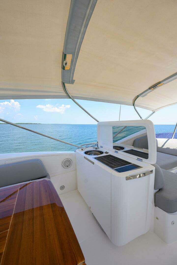 2018 Princess F49 - Image 25