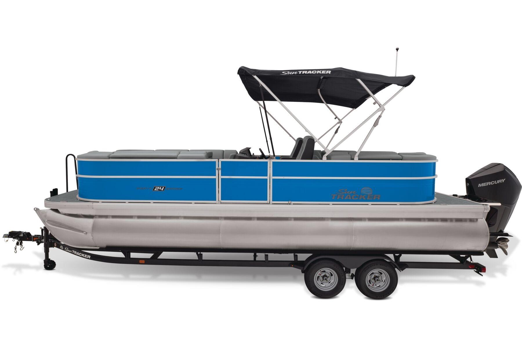 2026 Sun Tracker Party Barge 24 XP3 - 24