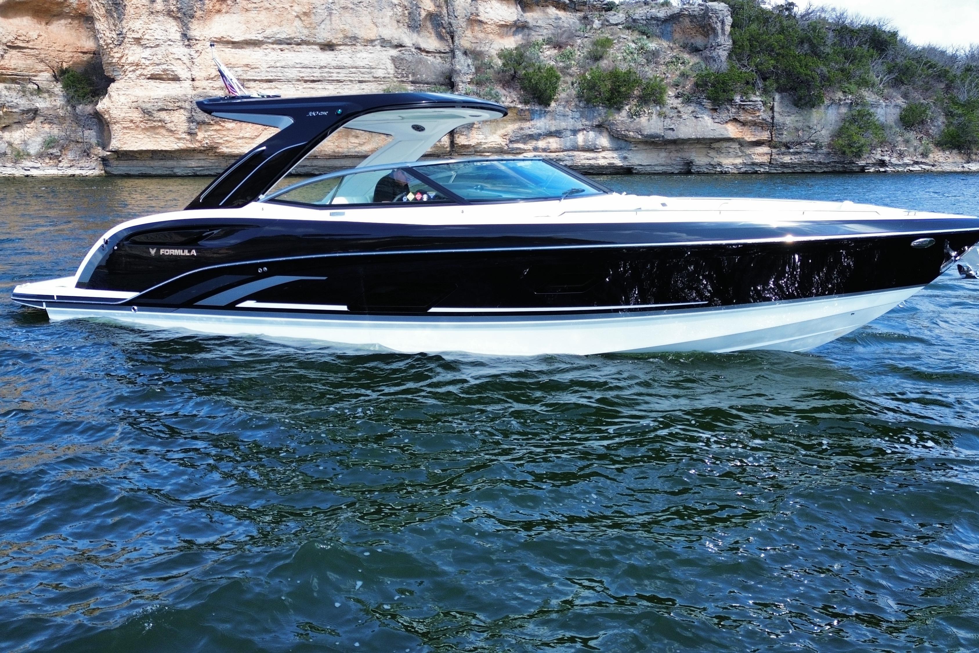 2026 Formula 360 Crossover Bowrider I/O