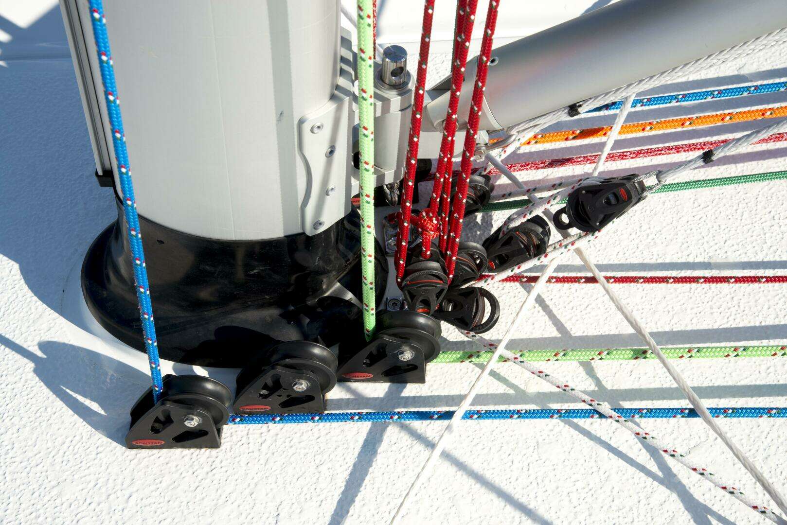 2026 Italia Yachts 9.98 - Image 4