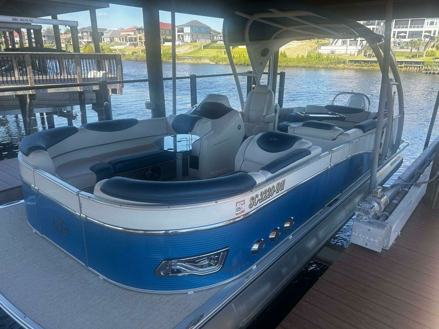 2020 Avalon — - Image 7
