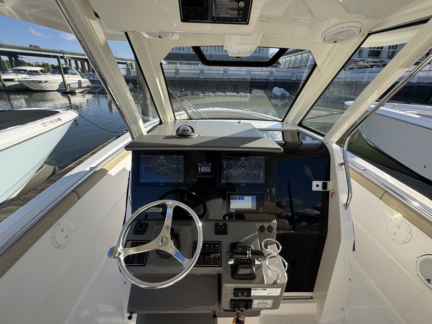 2019 Pursuit S 328 Sport - Image 12