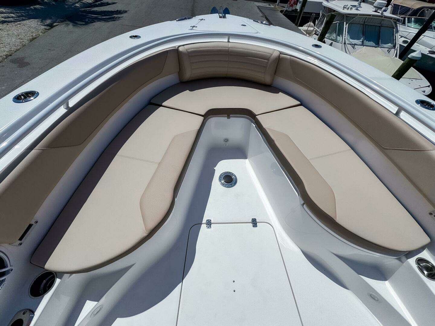 2025 Edgewater 325CC - Image 29