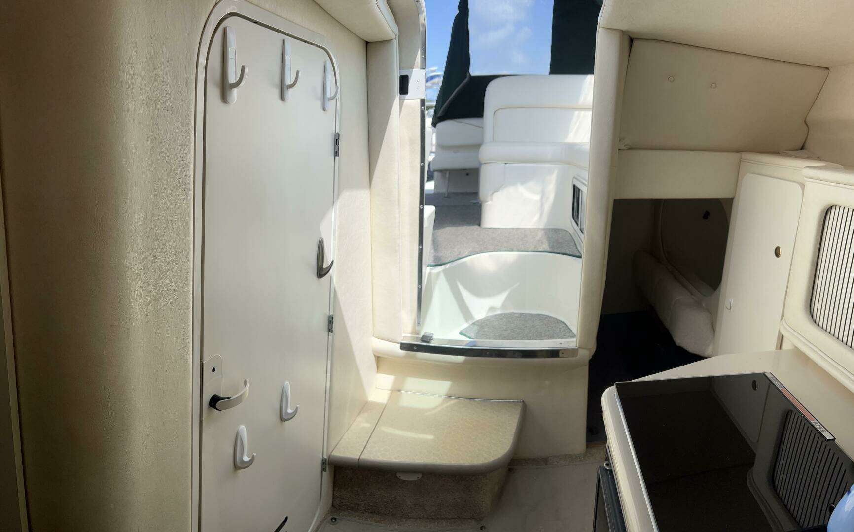 2001 Sea Ray 260 Sundancer - Image 13