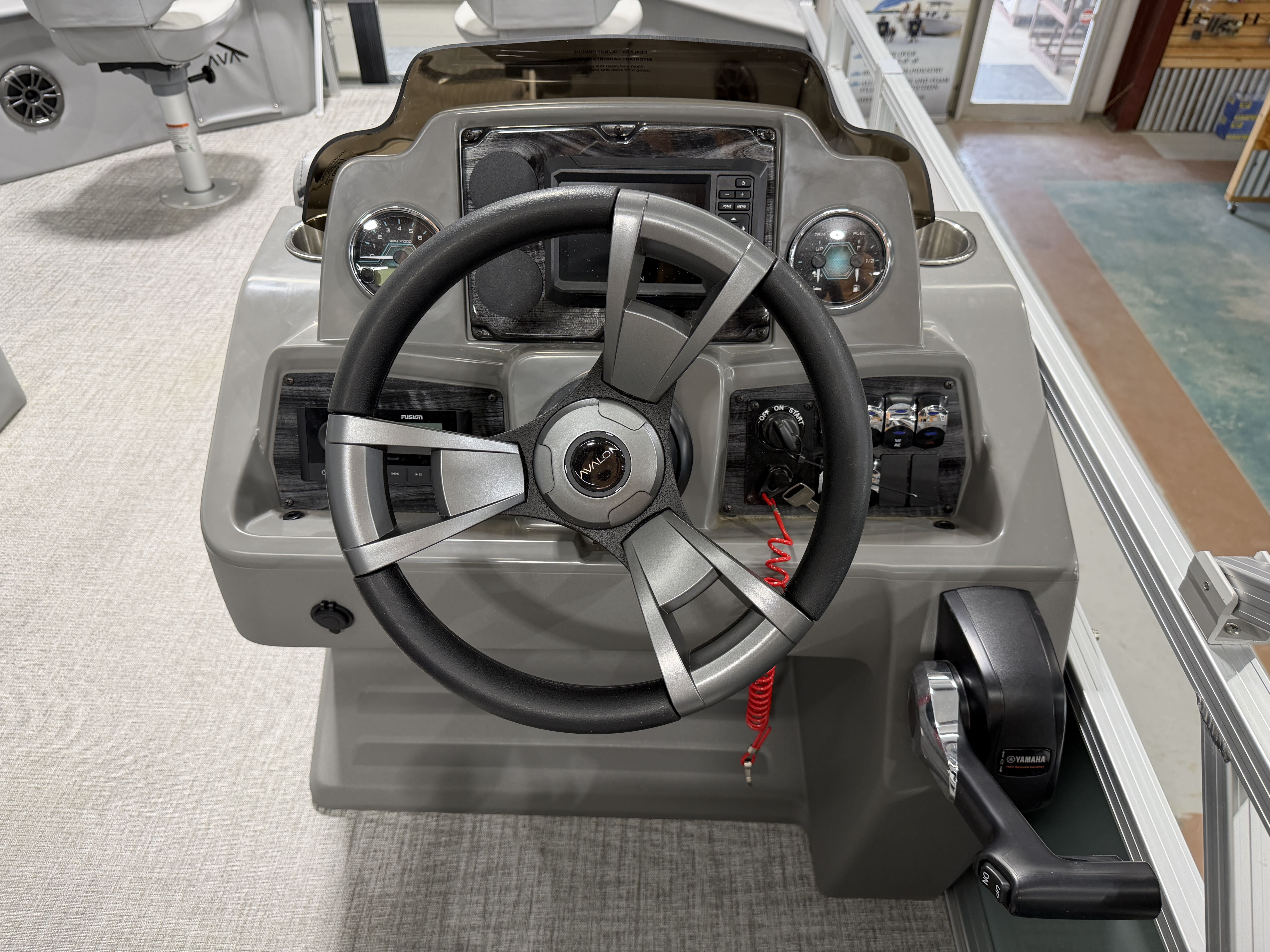 2026 Avalon Venture 85 Rear Fish - 21' - 8