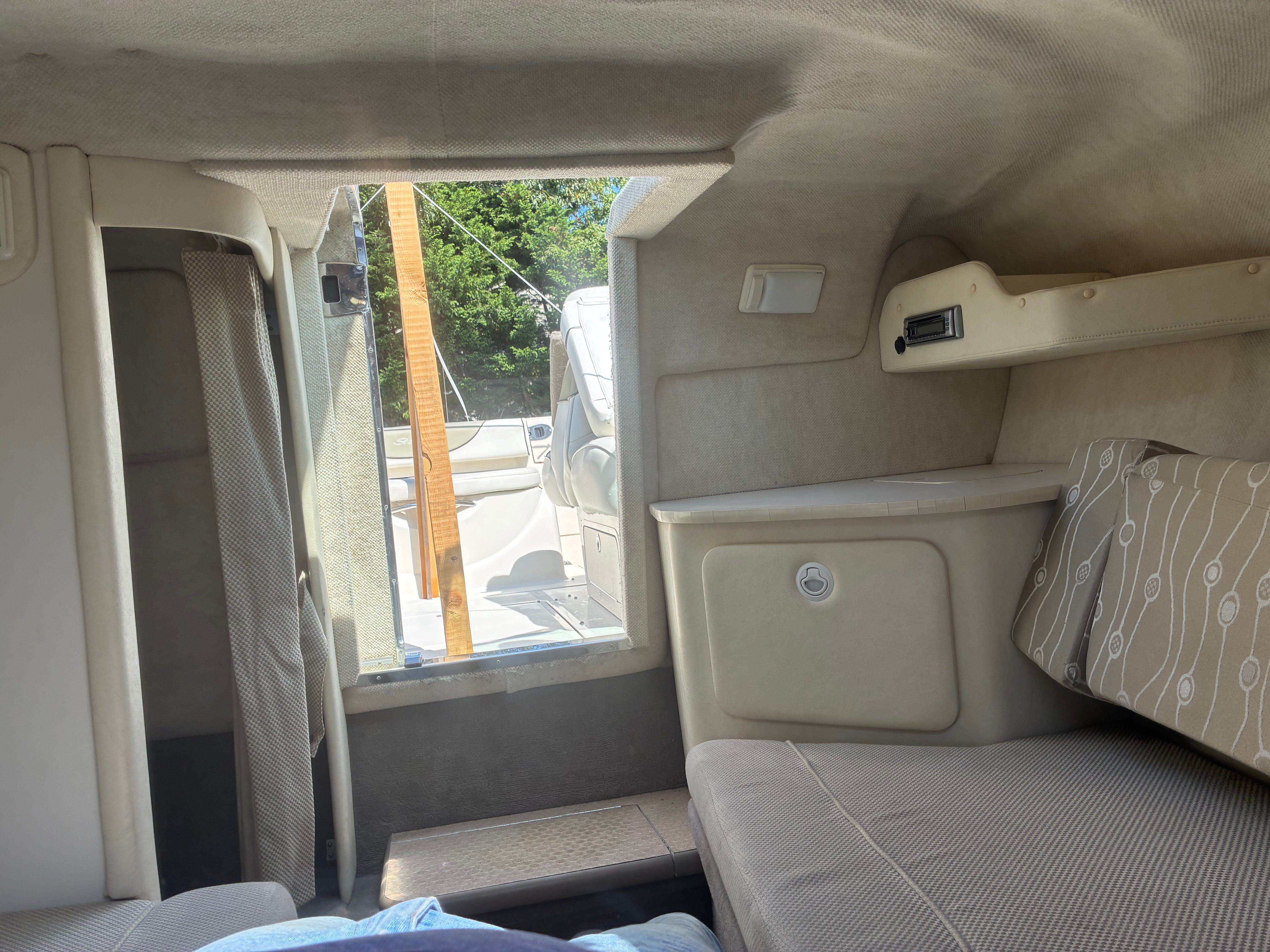 2006 Sea Ray 215 Weekender - 10