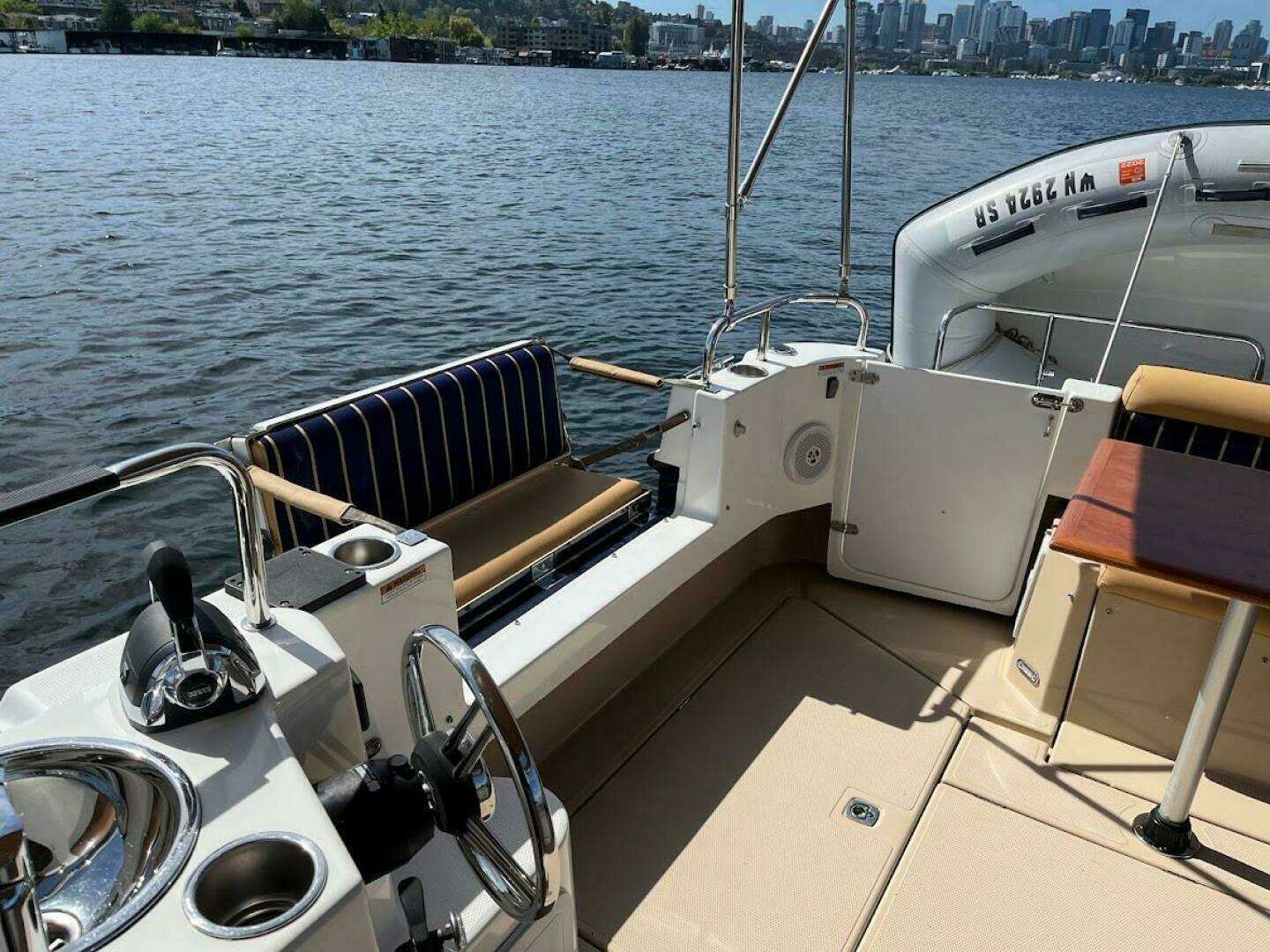 2013 Ranger Tugs R-31 CB - Image 16