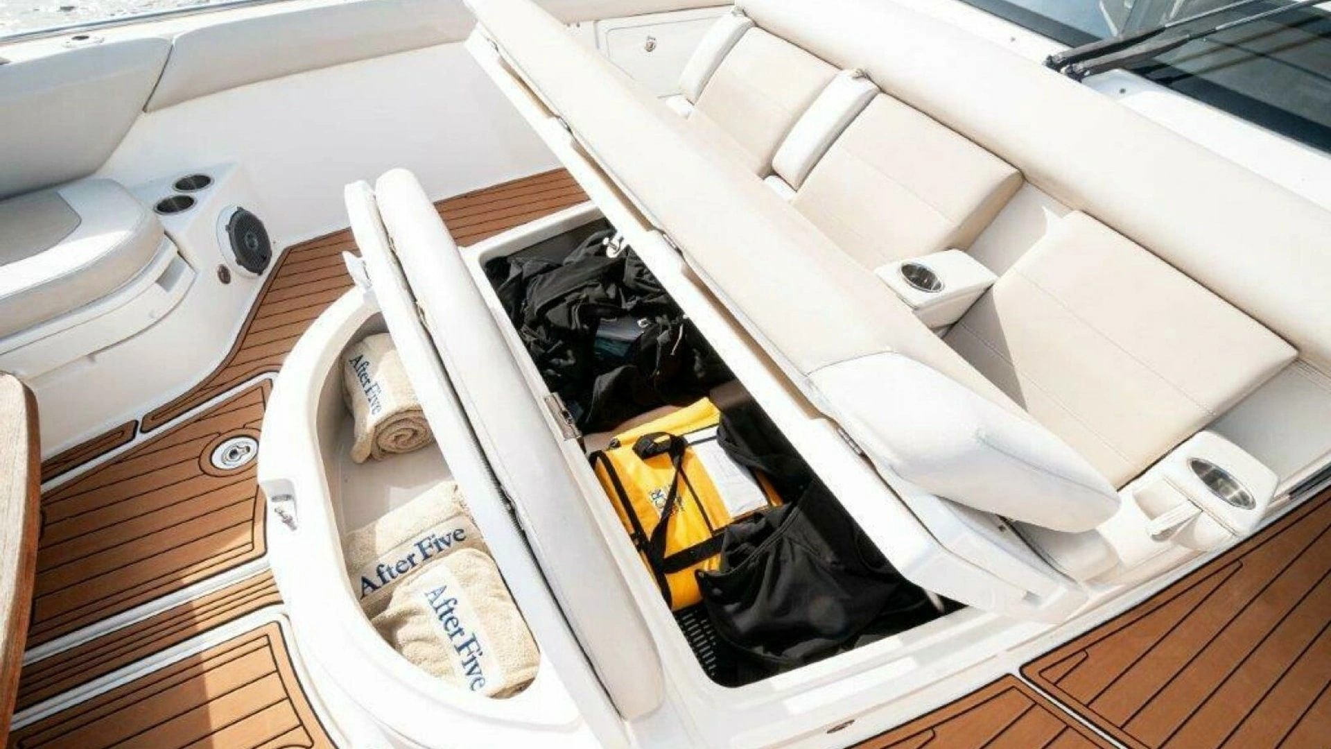 2018 Boston Whaler 420 Outrage - Image 22
