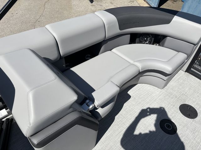 2025 South Bay 523RS - 16