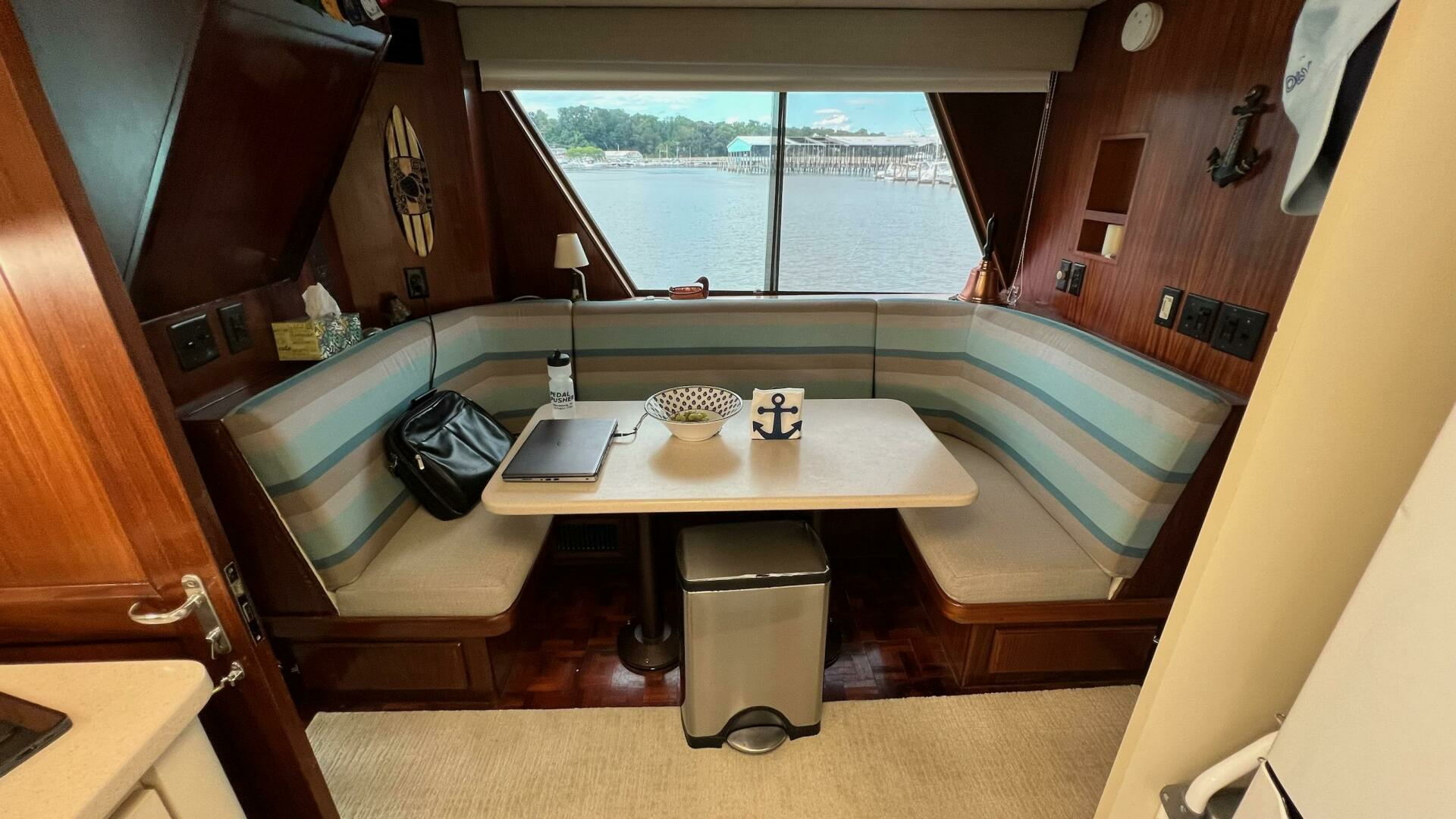 1987 Hatteras Motoryacht - Image 19